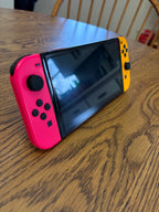 Nintendo Switch 8W23