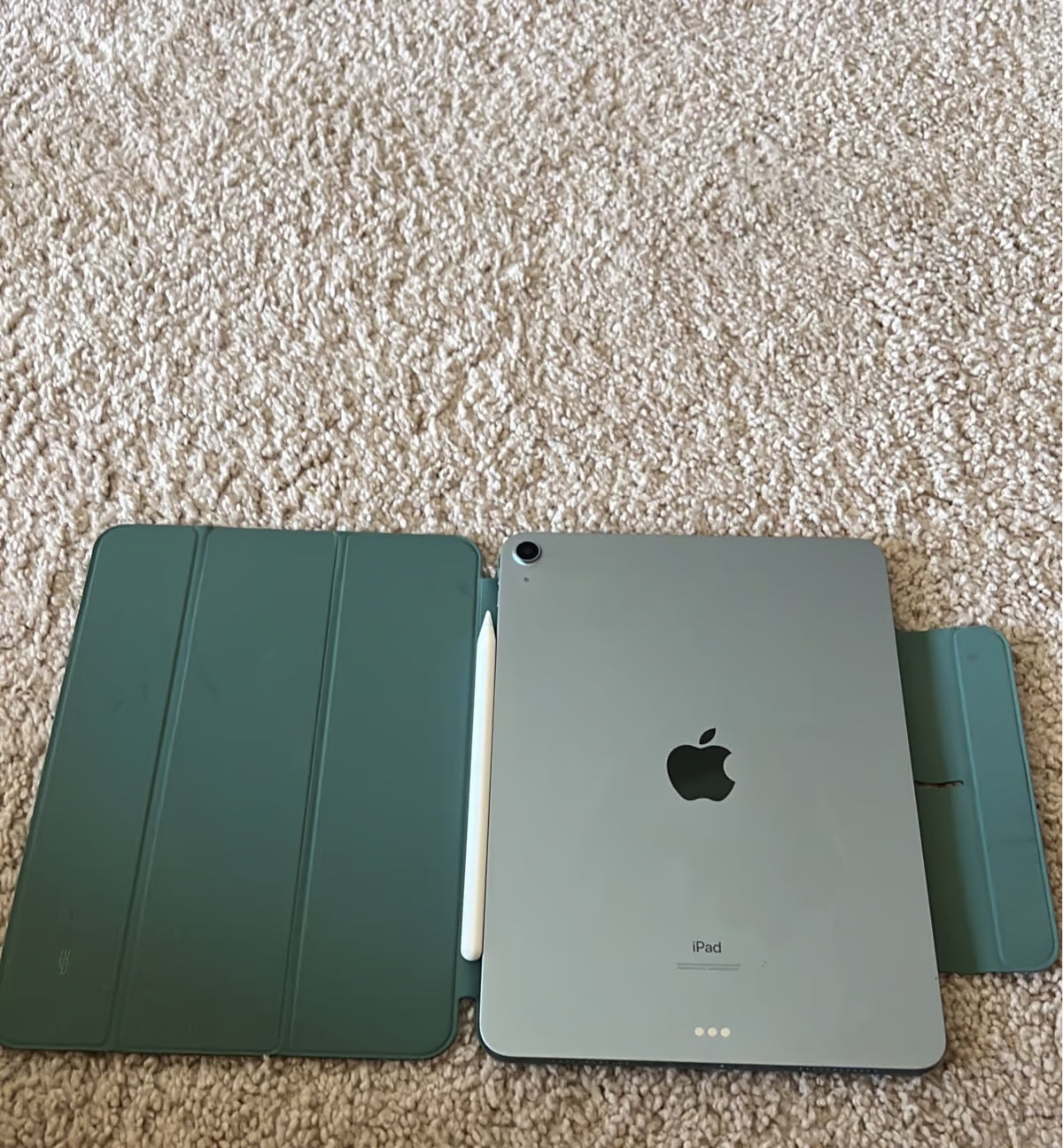 Apple iPad Air 4th Generation 256 GB in Sky Blue 3N56