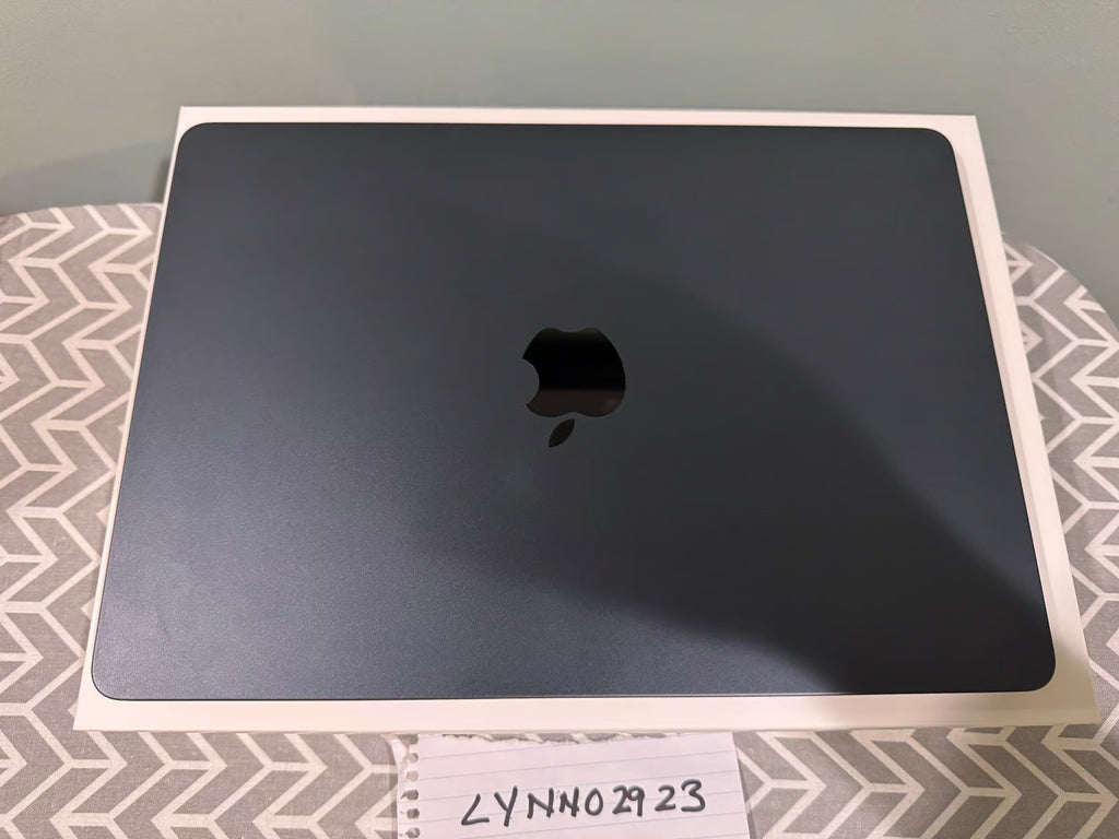 MacBook Air M2 5L57