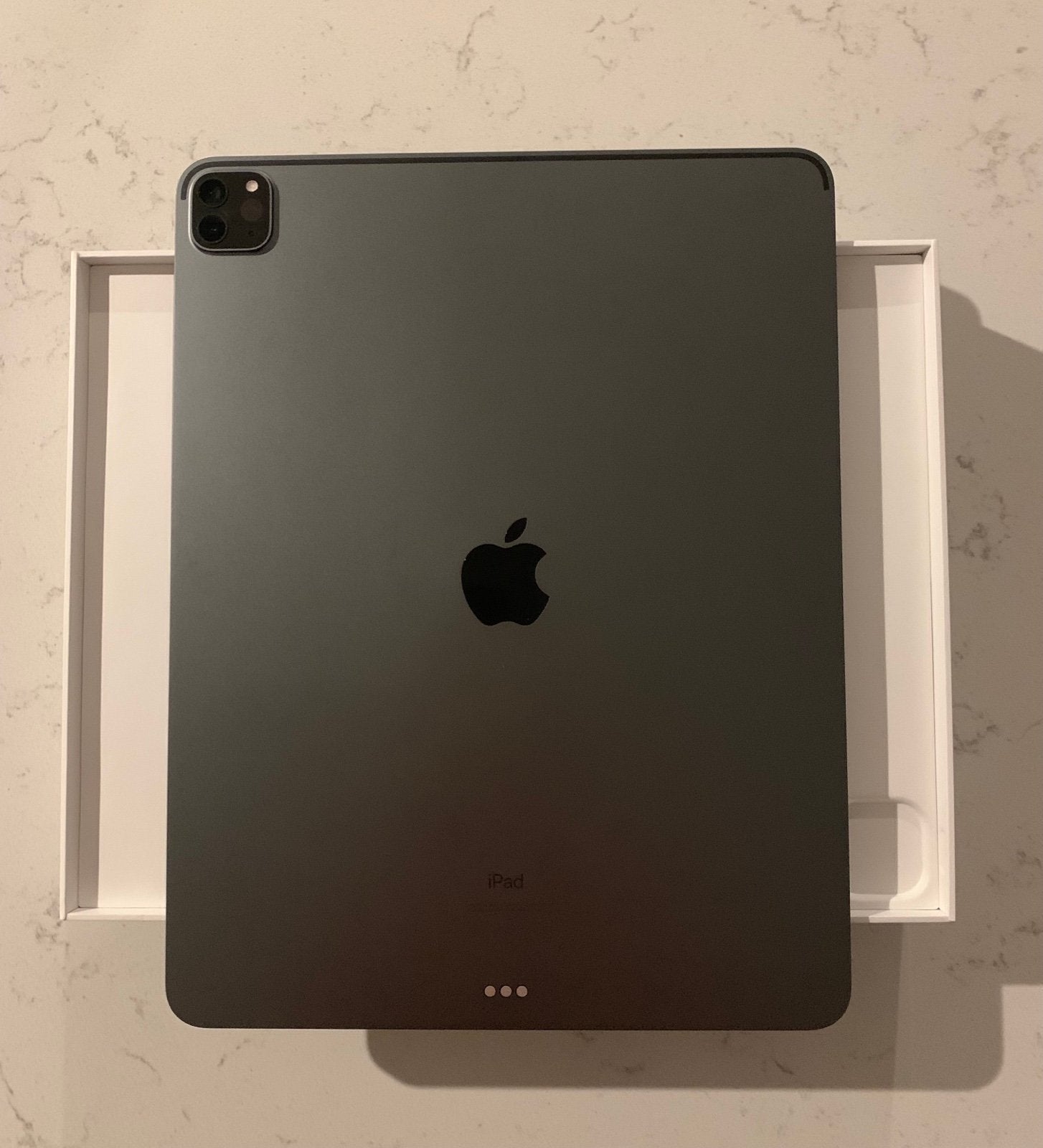 iPad Pro 12.9 Inch 128GB Space Gray Like New! 9M18
