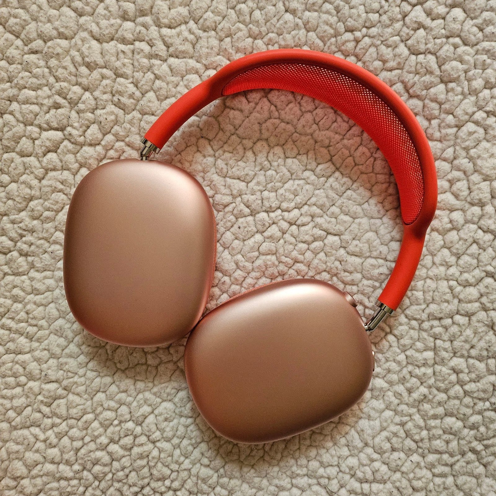 Apple AirPods Max with Smart Case in Pink 9O73