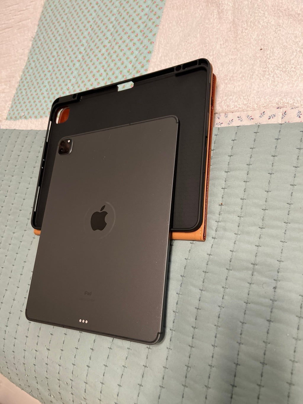 iPad Pro 4th generation 1Z75