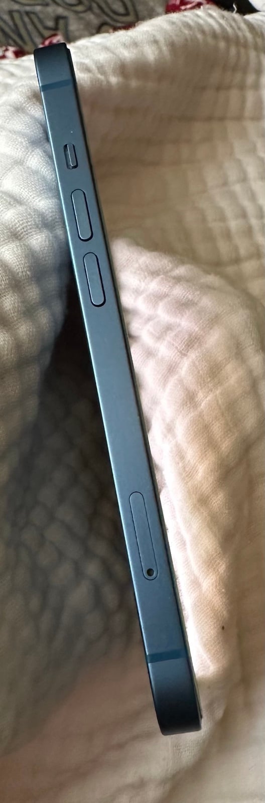 Apple iPhone 13 128 GB in Blue for Unlocked 5H27