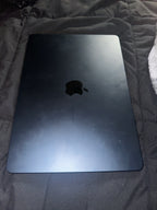 Apple Macbook Air 13in.  M2 3.49 GHz  256GB SSD 3Y83