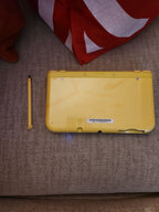 Nintendo 3DS XL Pikachu Great condition!