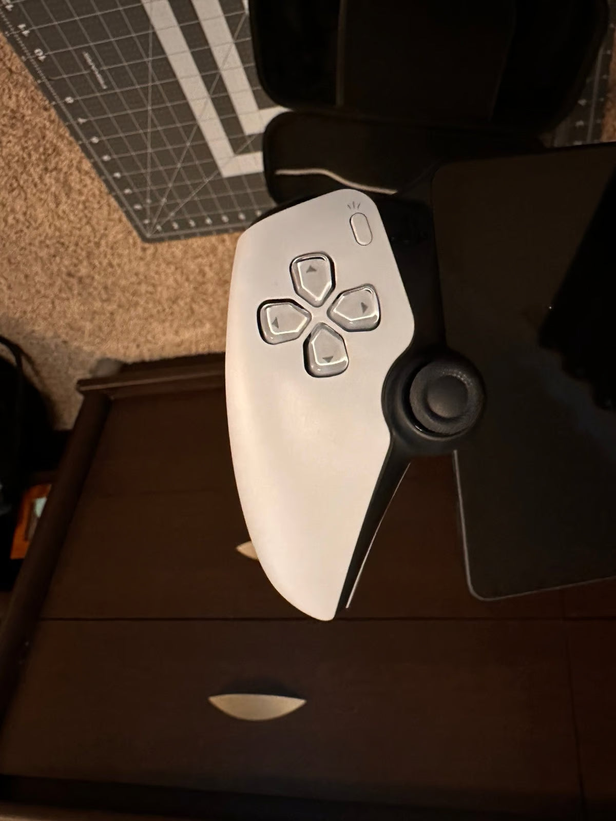 PlayStation portal remote player with case - only about 6 hours of use 7V89