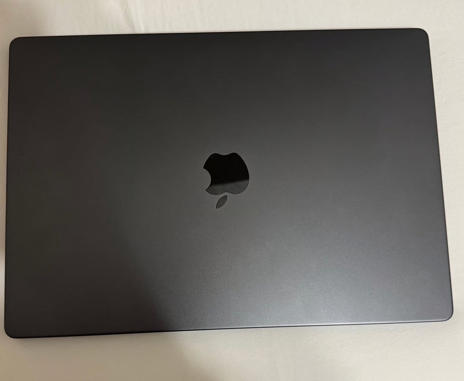MacBook Pro M3 Max 16core 48gb Memory 9K32
