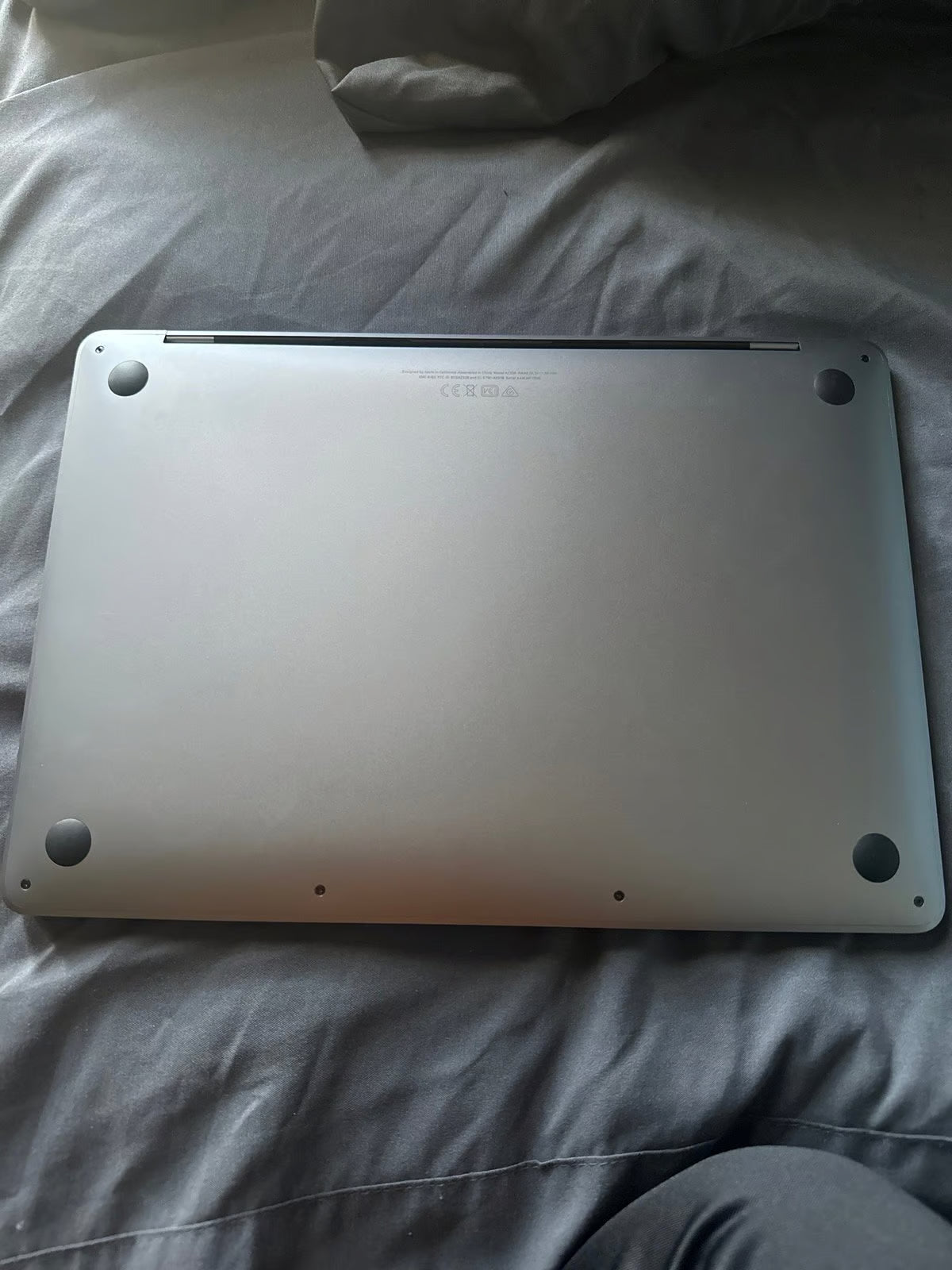 MacBook Pro 2022 M2 chip 6J21