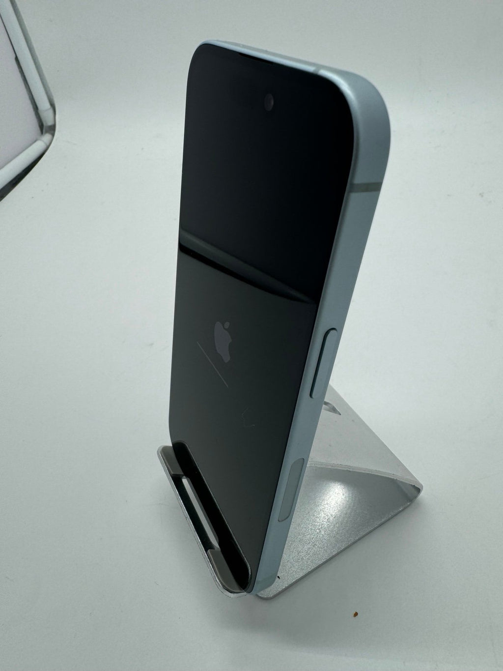 iPhone 15 256GB unlocked blue 8D27