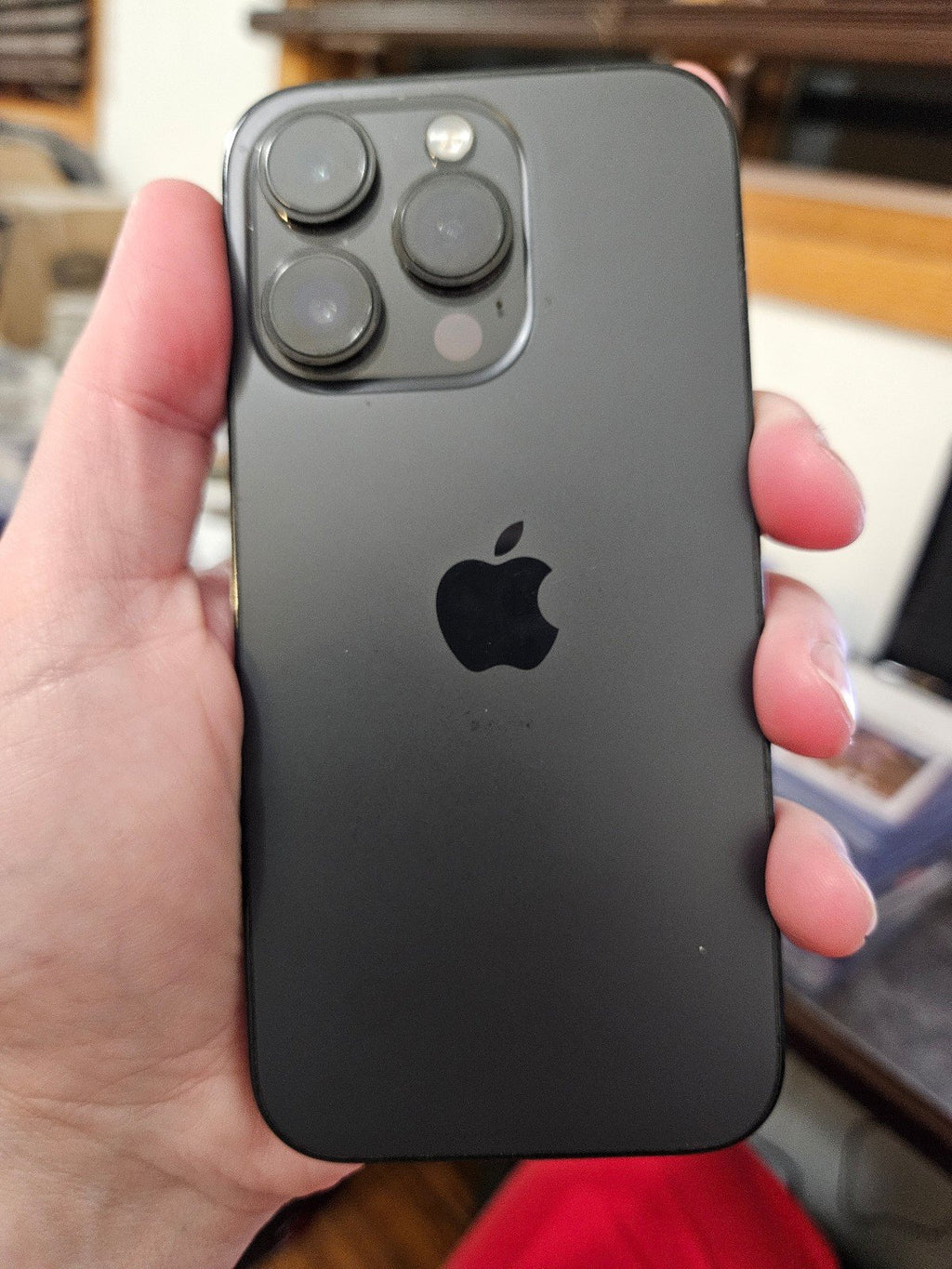 Apple iPhone 14 Pro 128 GB in Space Black for Unlocked 83% Battery 3S96