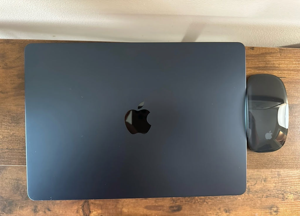 Macbook Air M2 13in 256GB SSD Storage midnight and Magic Mouse 8O87