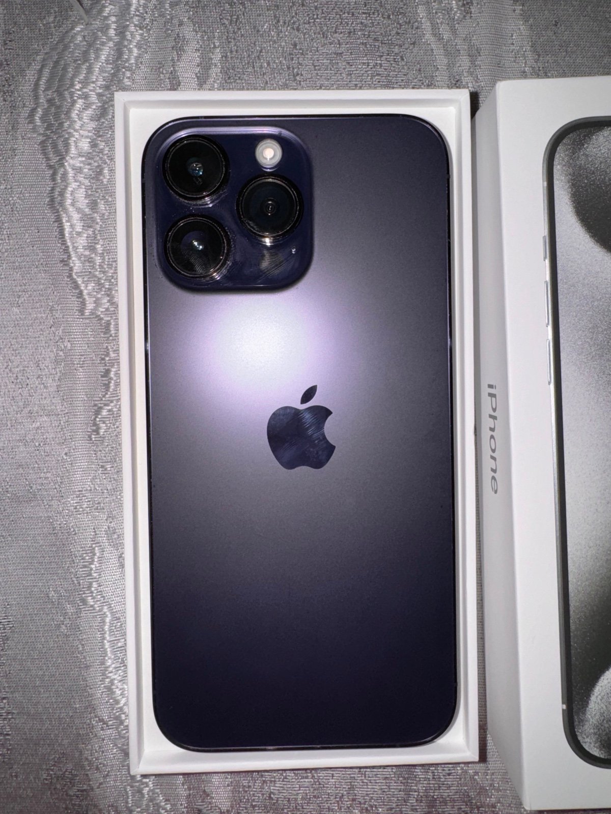 Apple iPhone 14 Pro Max 256GB in Deep Purple 2Y63