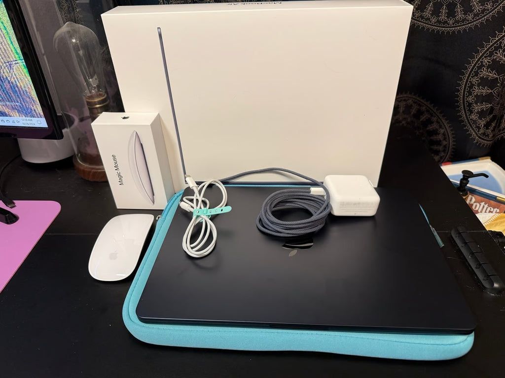 macbook air 2022 & Magic Mouse 6H37