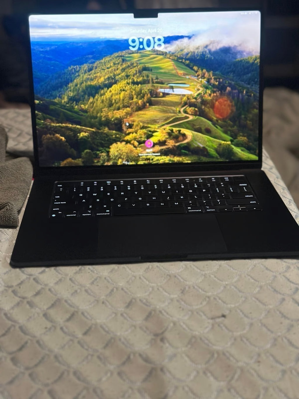 macbook air m2 15 inch 8N29