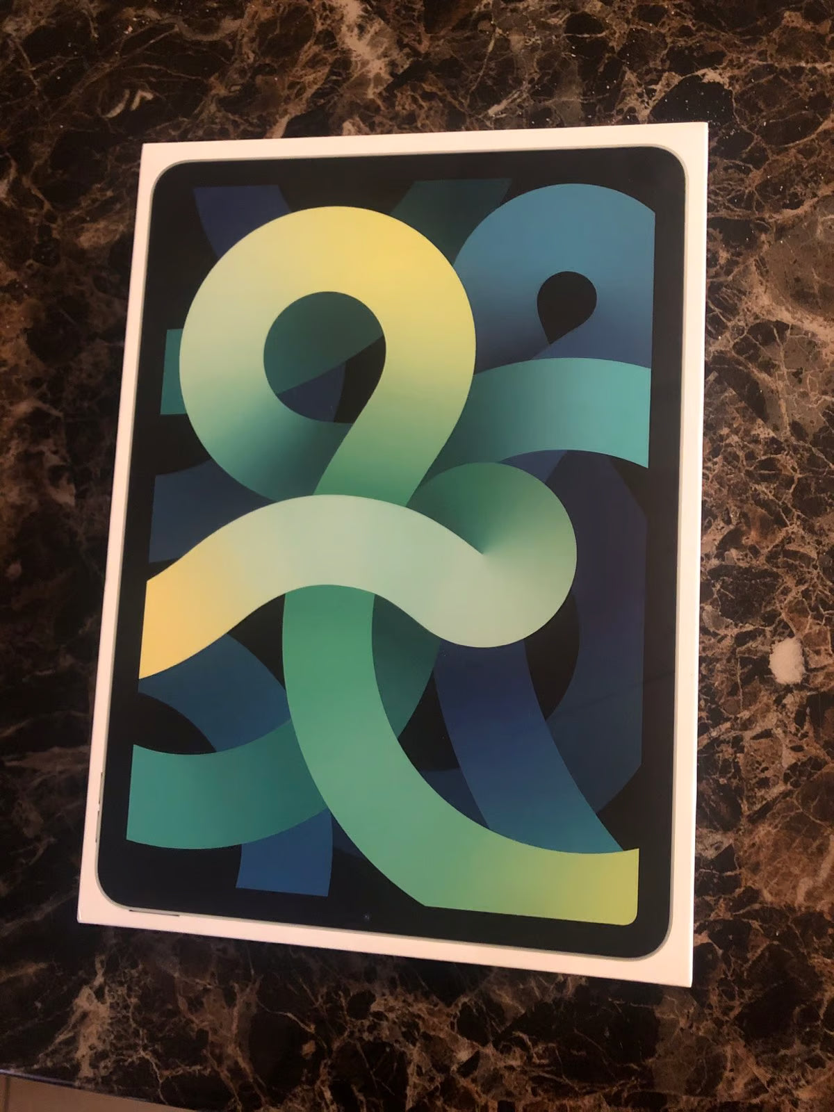 *BRAND NEW* iPad Air Generation 4 ( Late 5R13