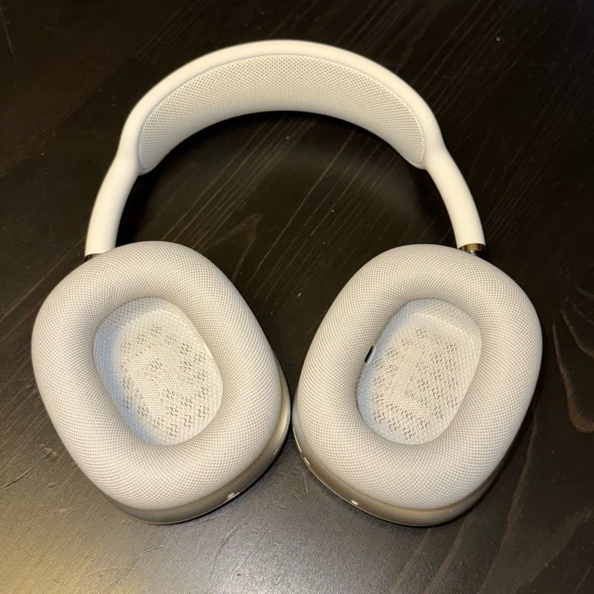 Like New Apple Airpods Max Silver 5Y53