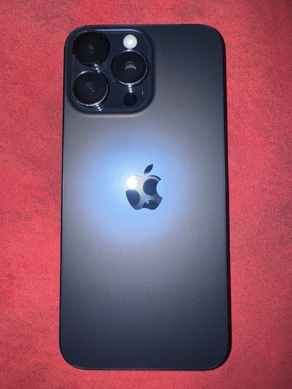 iPhone 15 Pro Max Unlocked 8Y96