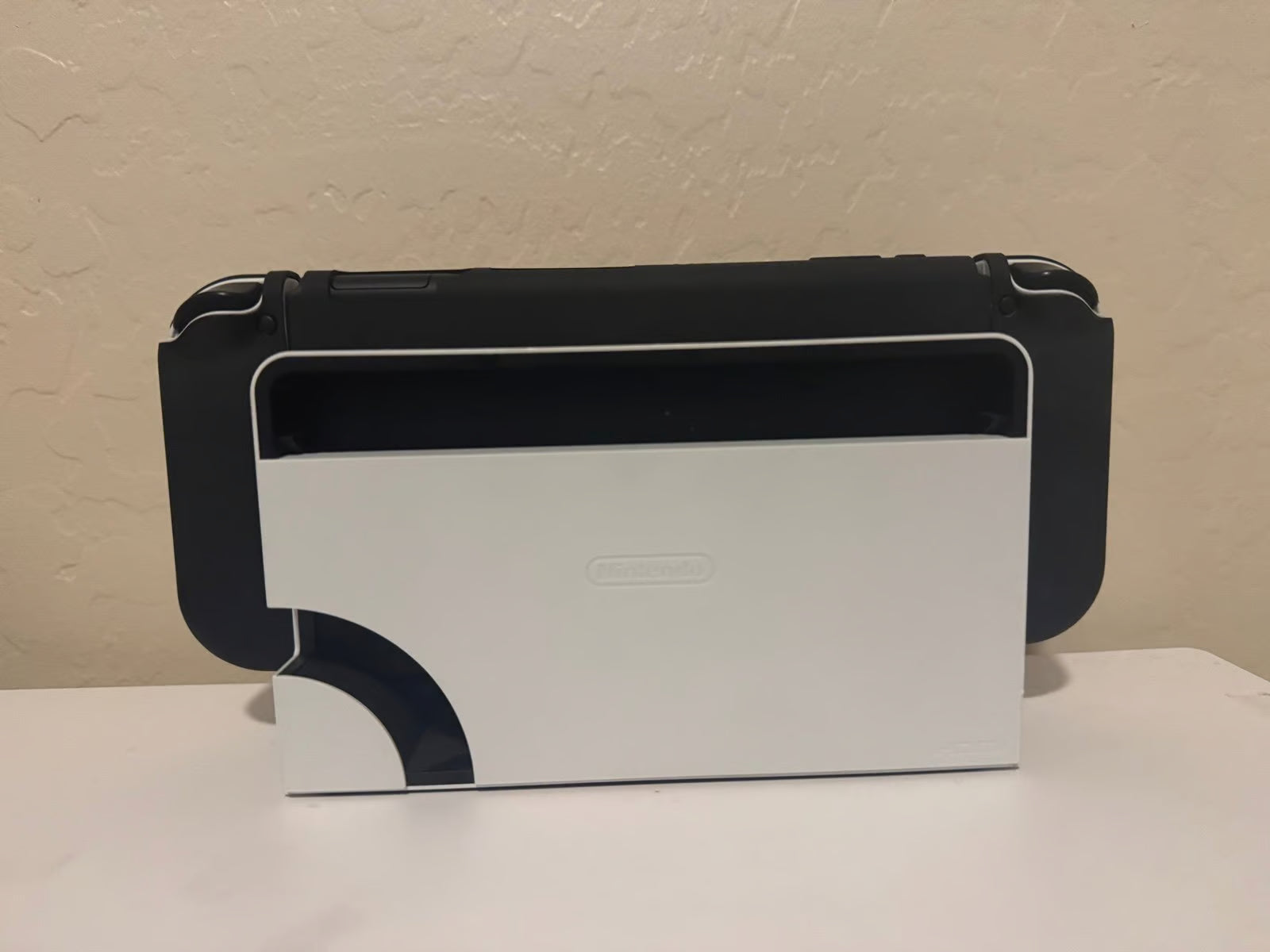 Nintendo switch OLED 1Y25