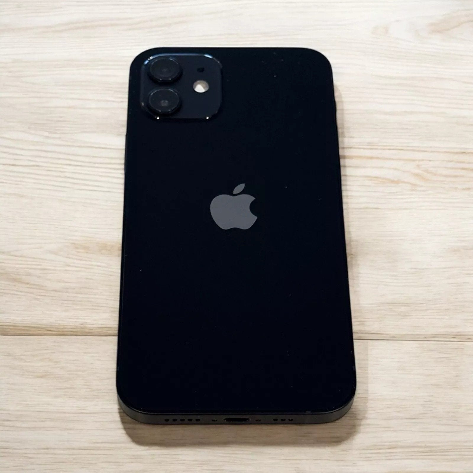 IPHONE 12 64GB Unlocked BLACK 2N93