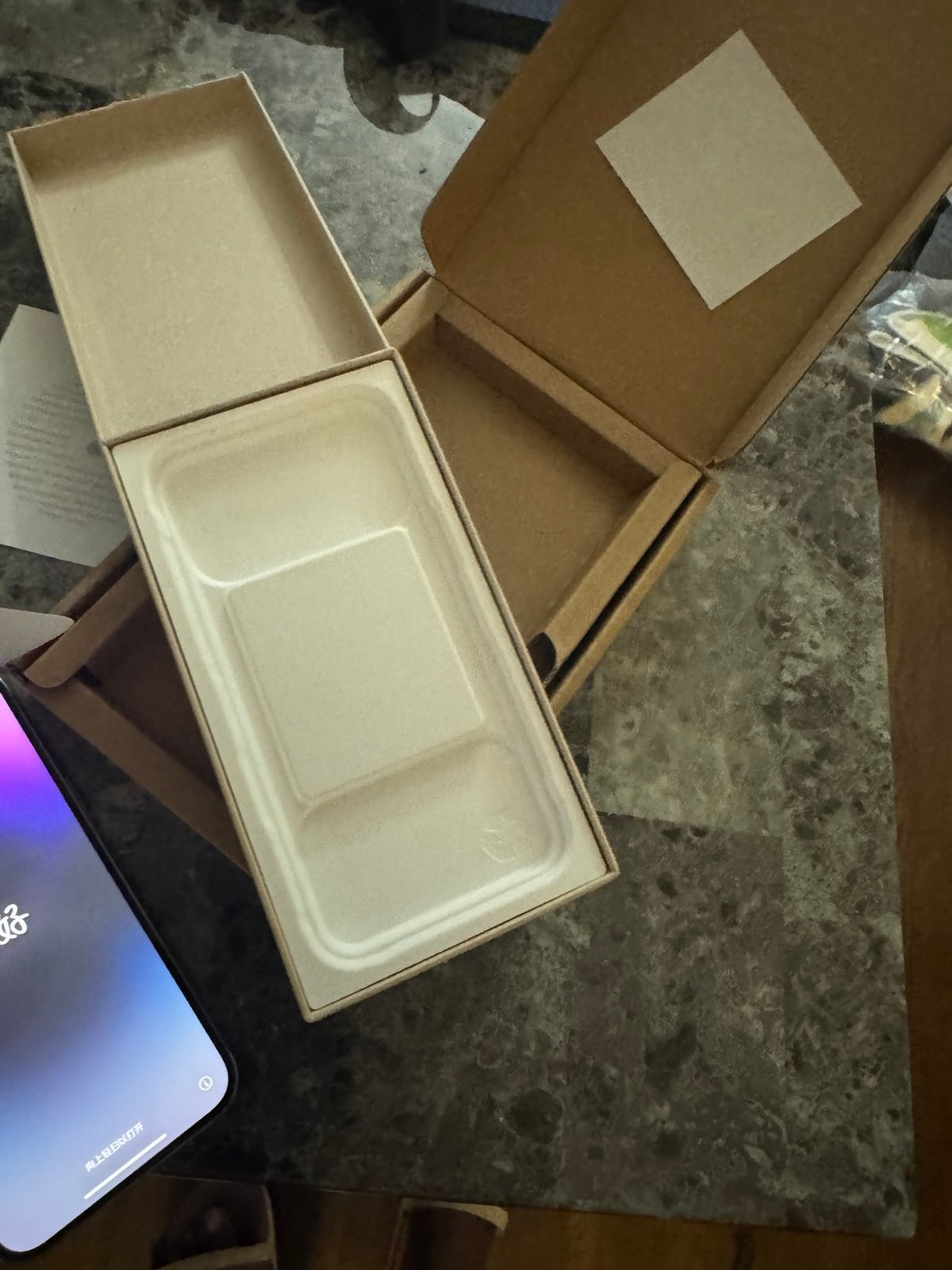 Apple iPhone 14 Pro max 2J51