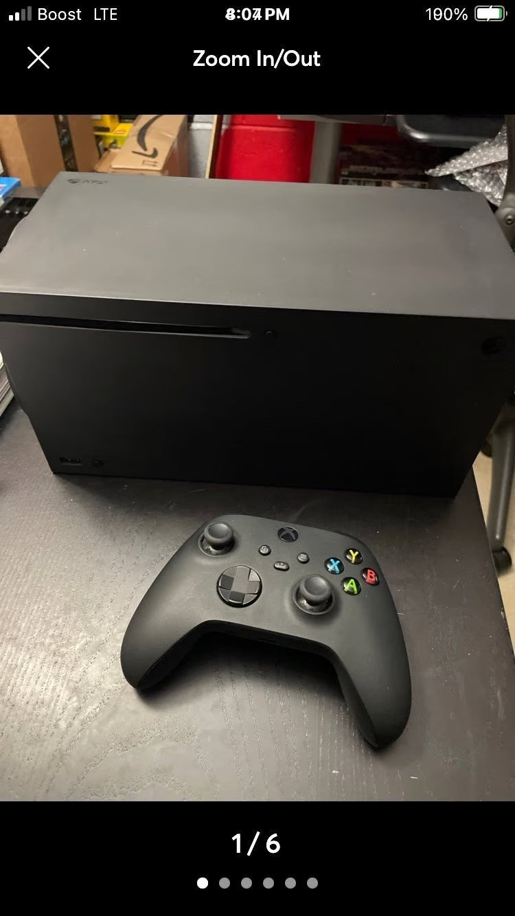 Xbox Series X (1TB) console with series s/x controller in black 9C81