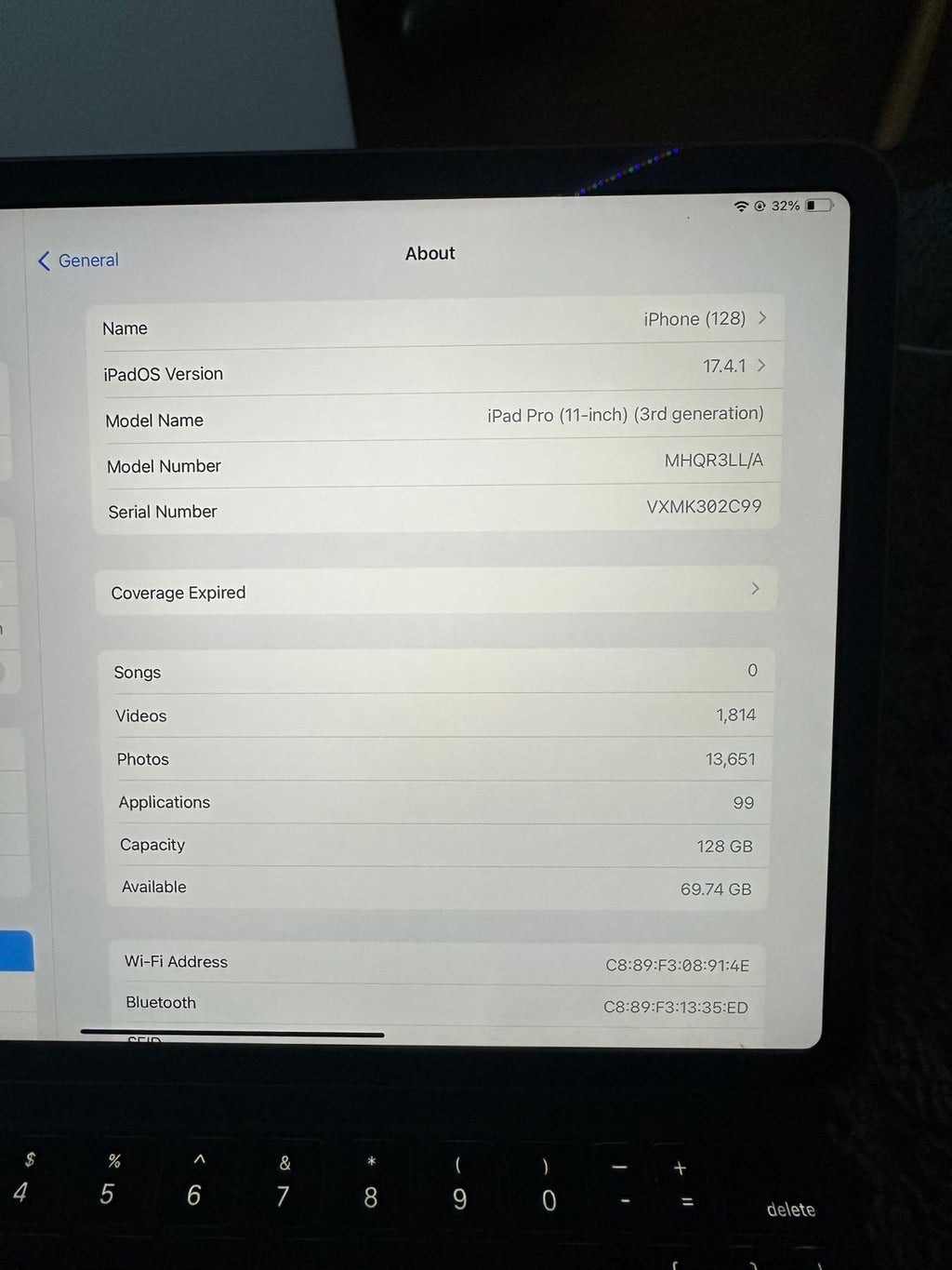 Apple iPad Pro 3rd Generation 128 GB with Magic Keyboard 7O75