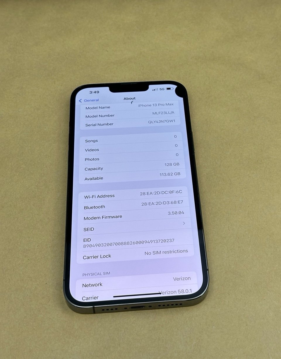 Apple iPhone 13 Pro Max 128gb unlocked in gray - Damaged 8V97