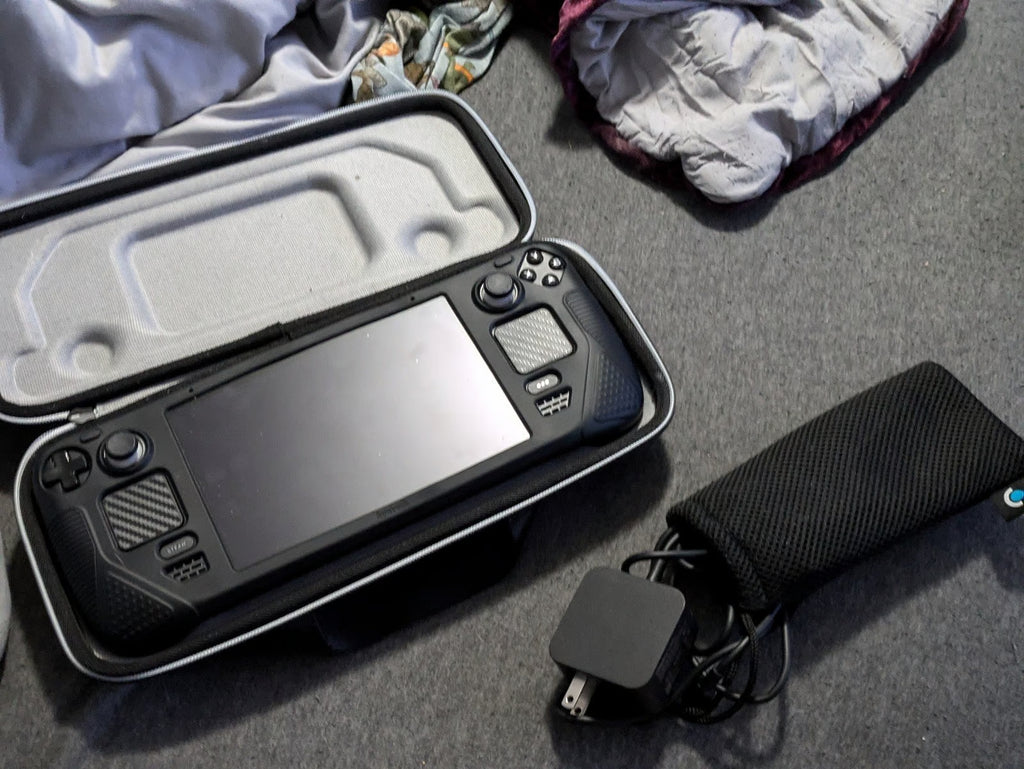 512 GB LCD Steam Deck with 1 TB SD card 8H33