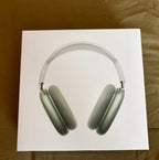 Apple AirPods Max with Smart Case in Green 6Y12