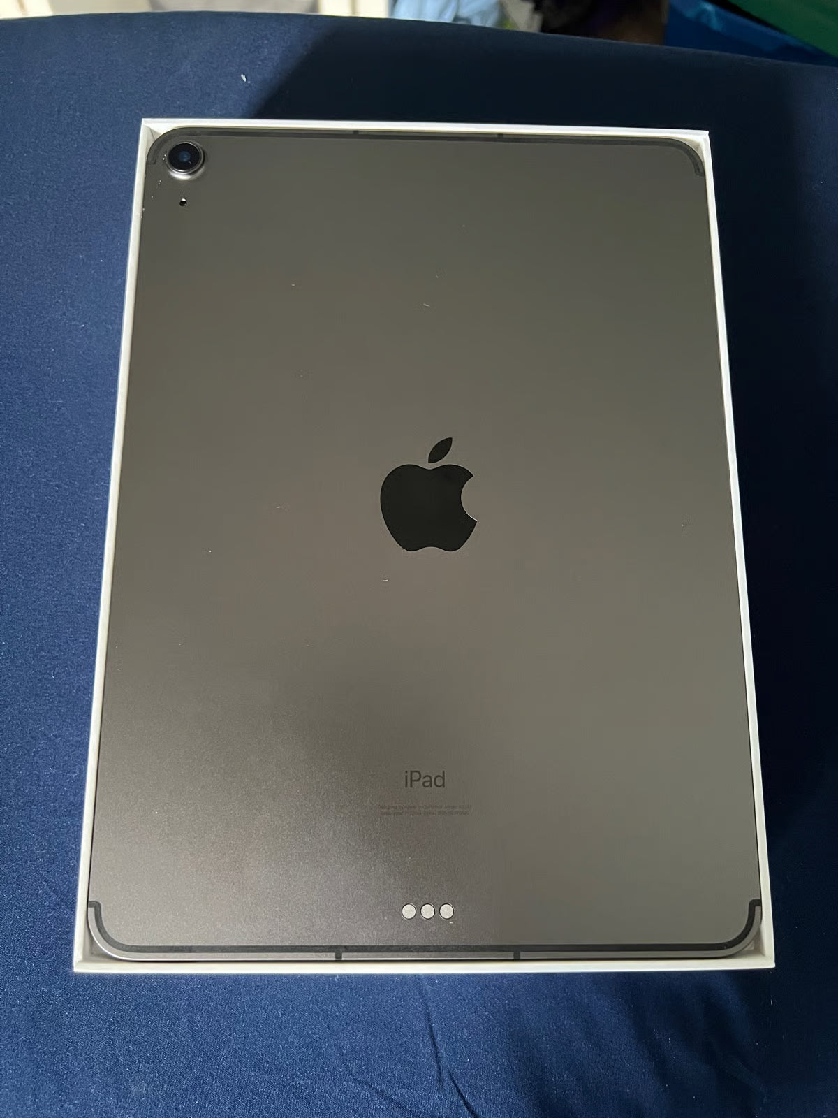 Apple iPad Air 4th Generation 64 GB 9U25