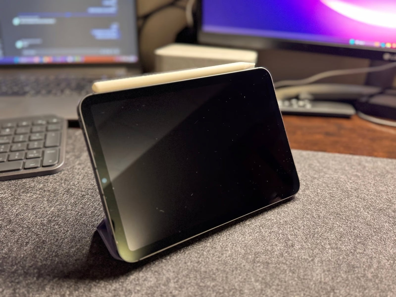 Apple iPad Mini 6th Gen with WiFi/Cell & Apple Pencil 3N15