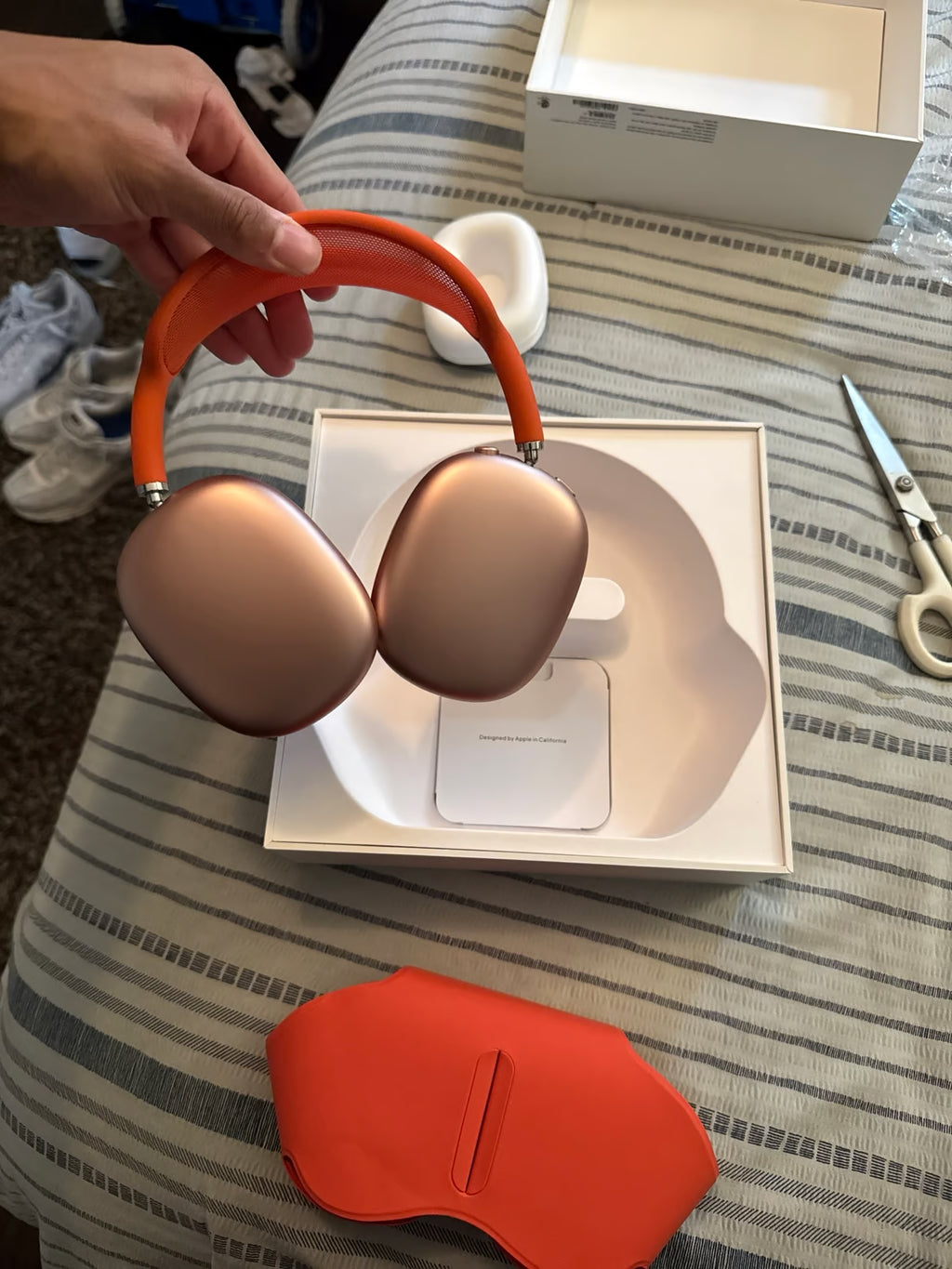 Brand New AUTHENTIC Sealed Pink AirPods Max with Smart Case 8M53