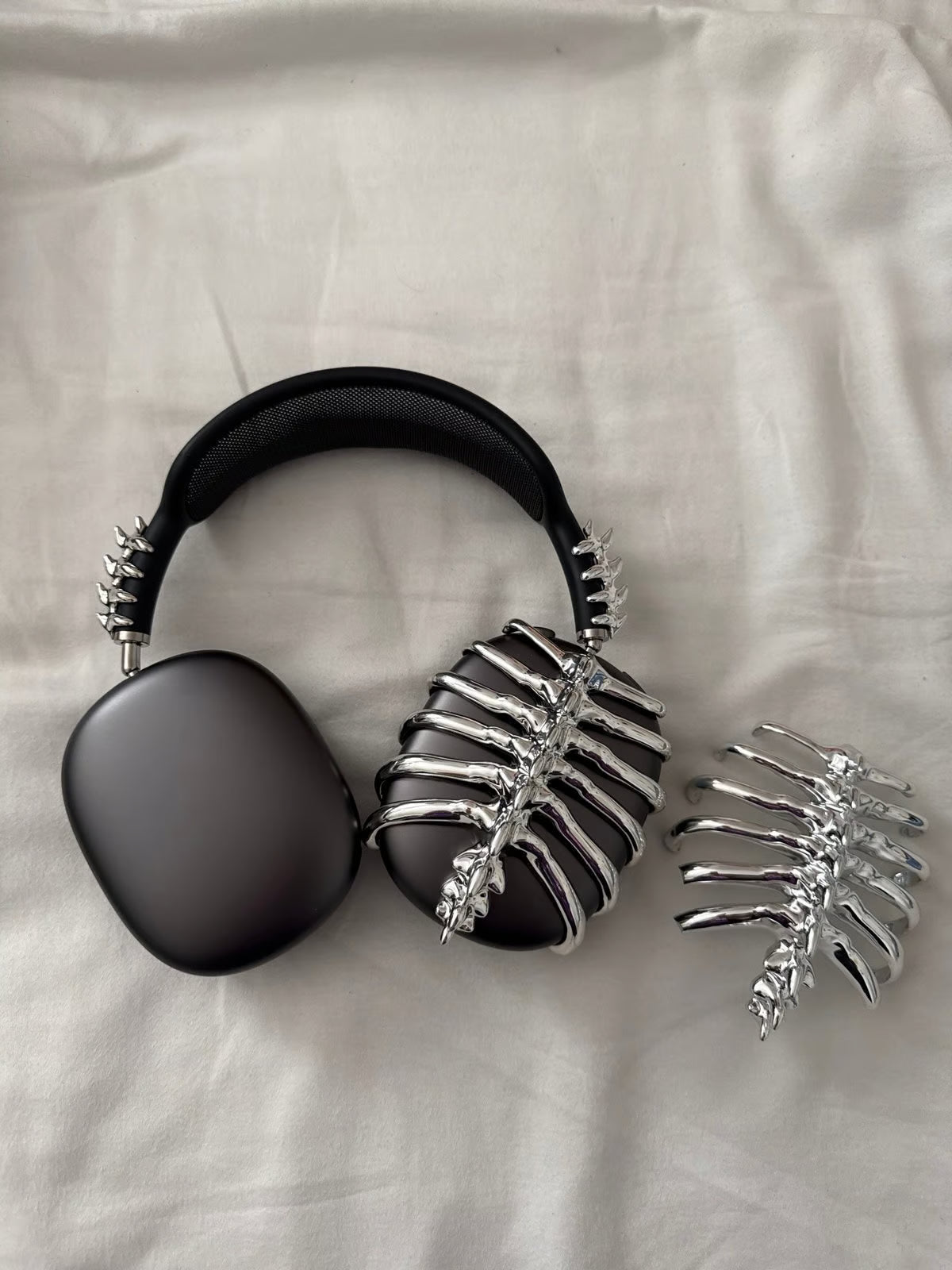 AirPod Max Space Grey plus accessories 2U71