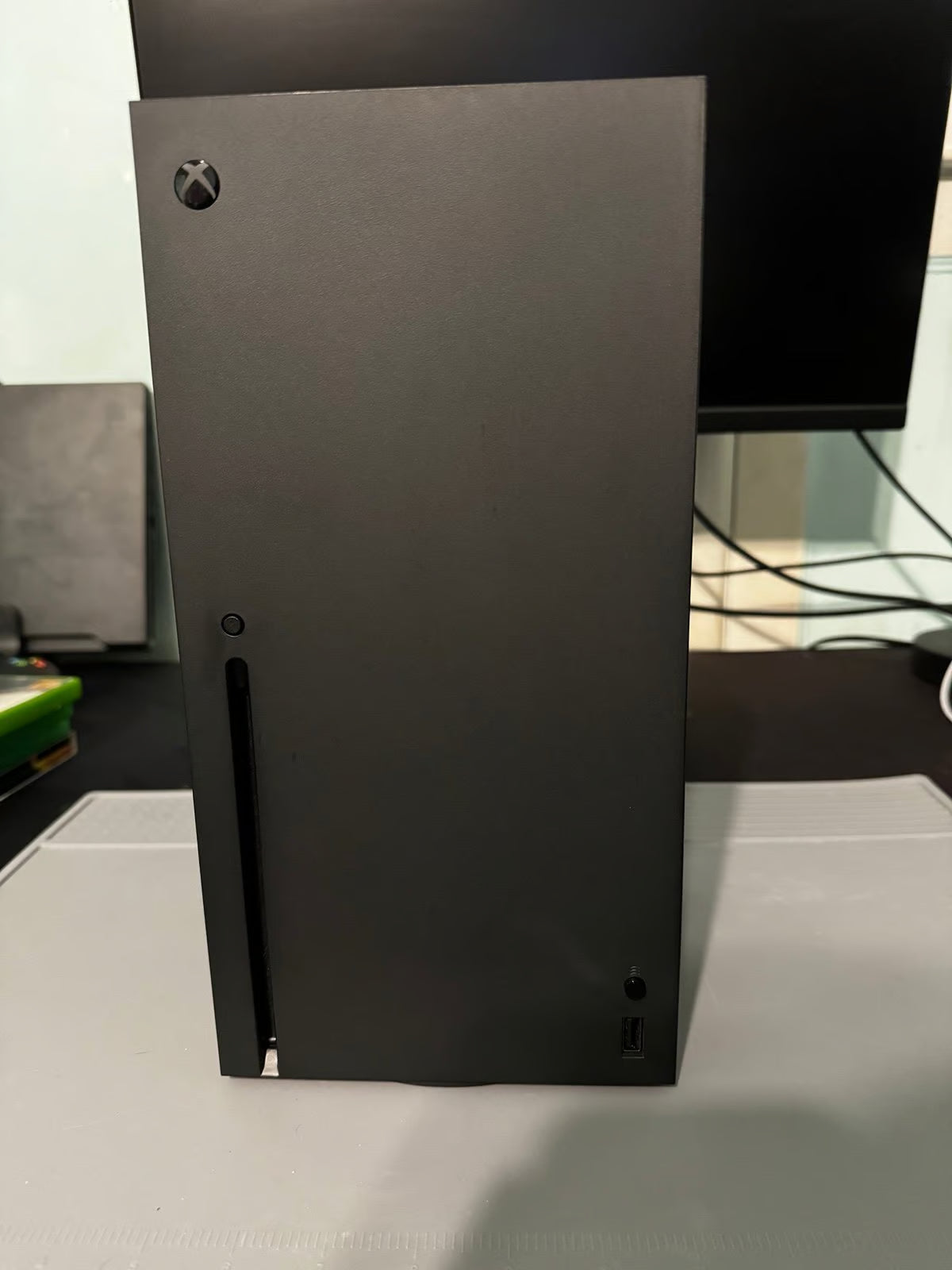 Xbox Series X W/ Games 6B18