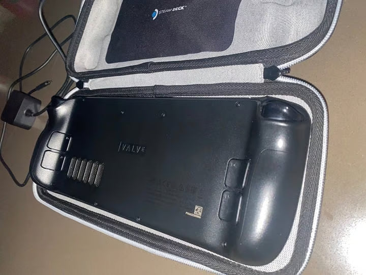 1.5TB Steam Deck (512GB LCD Model + 1TB SanDisk microSD) - Like New 6G21