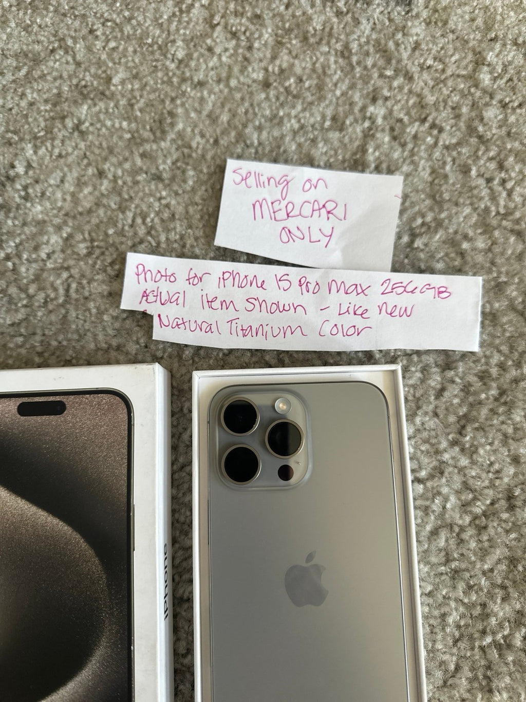 Apple iPhone 15 Pro Max | 256GB Natural Titanium 9T16