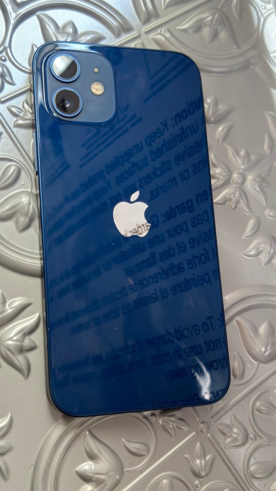Apple iPhone 12 64 GB in Blue for T-Mobile 6B11