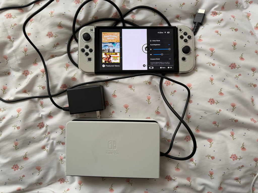 OLED white Nintendo Switch 2O95