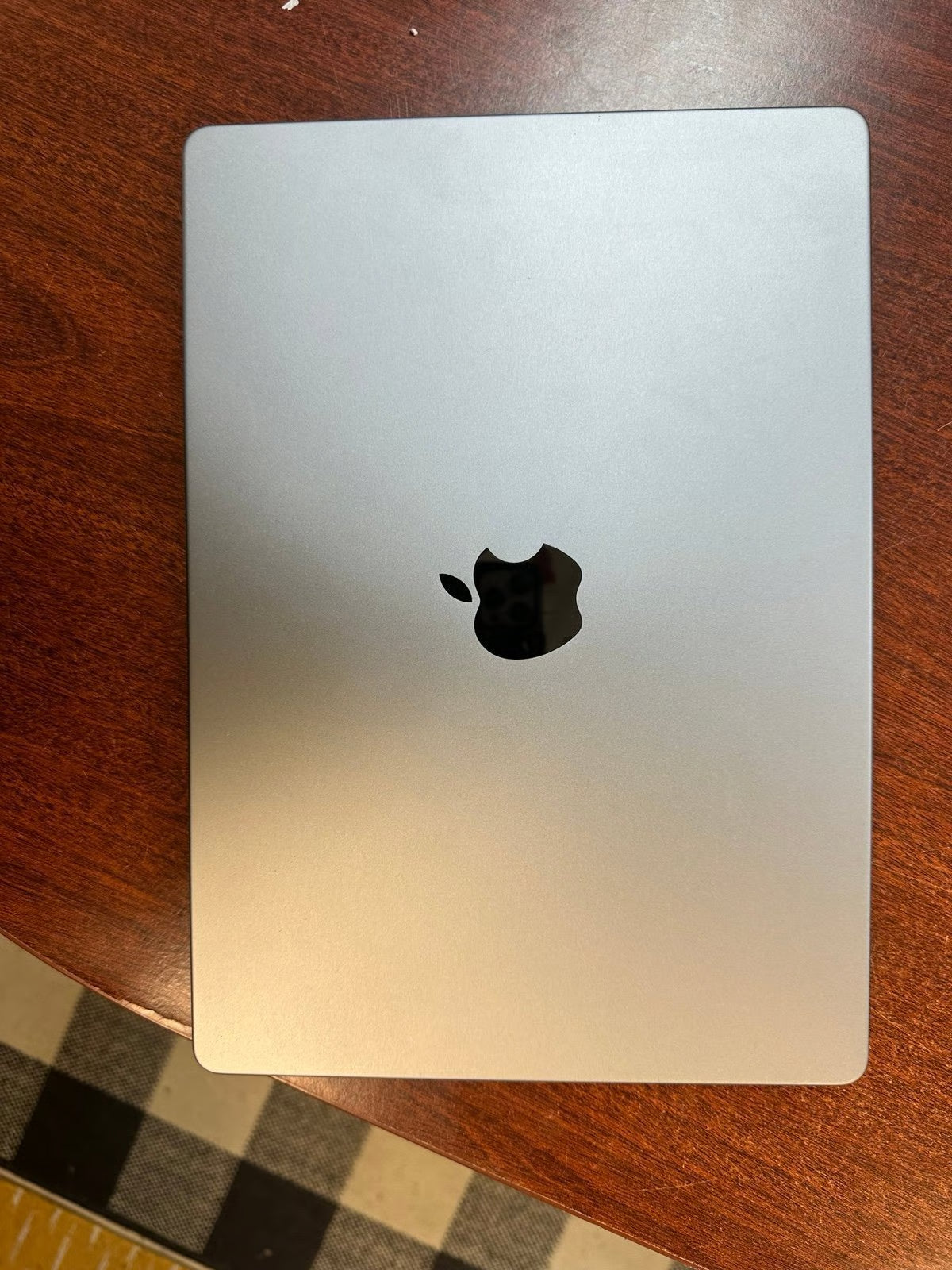 MacBook Pro M1 Pro 10-Core CPU and 16-Core GPU 14 Inch (Late 2021) 1TB SSD 6H76