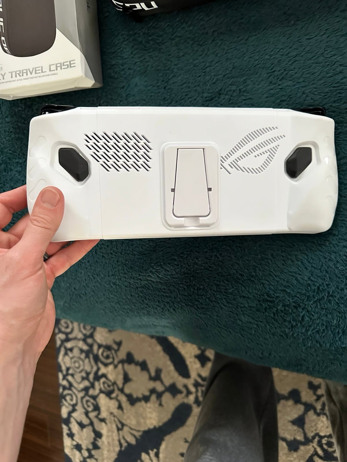 ASUS rog ally z1 extreme 7X73