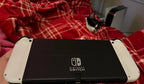 Nintendo switch oled mint condition with accessories 8B61
