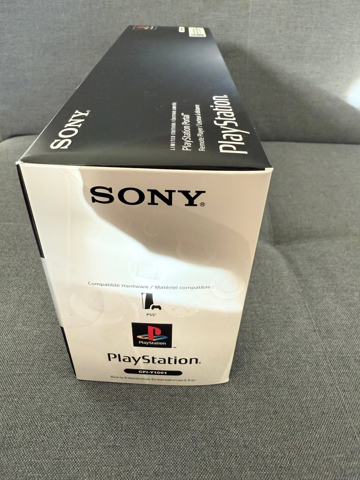 PlayStation Portal鈩?Remote Player - 30th Anniversary Limited Edition IN-HAND 3V26