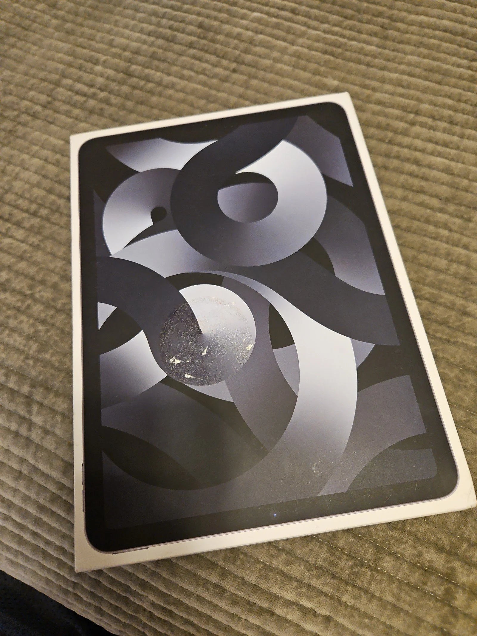 Apple iPad Air 5th Generation 1Q26