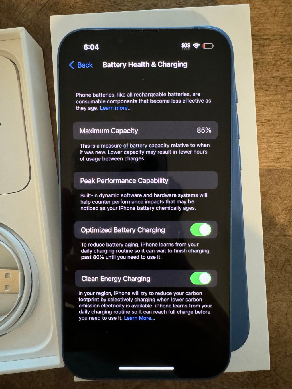 UNLOCKED IPhone 13 128 with extras GB in Blue 8N16