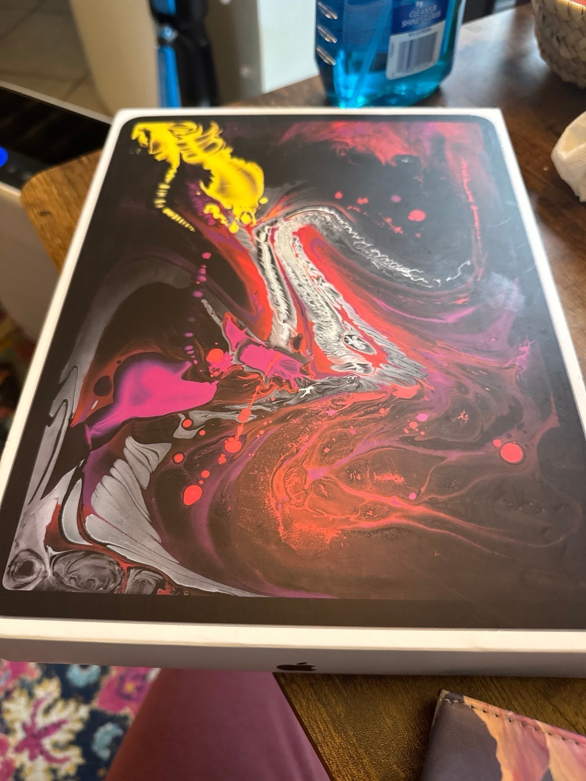 iPad Pro (12.9 in) WiFi 8J38