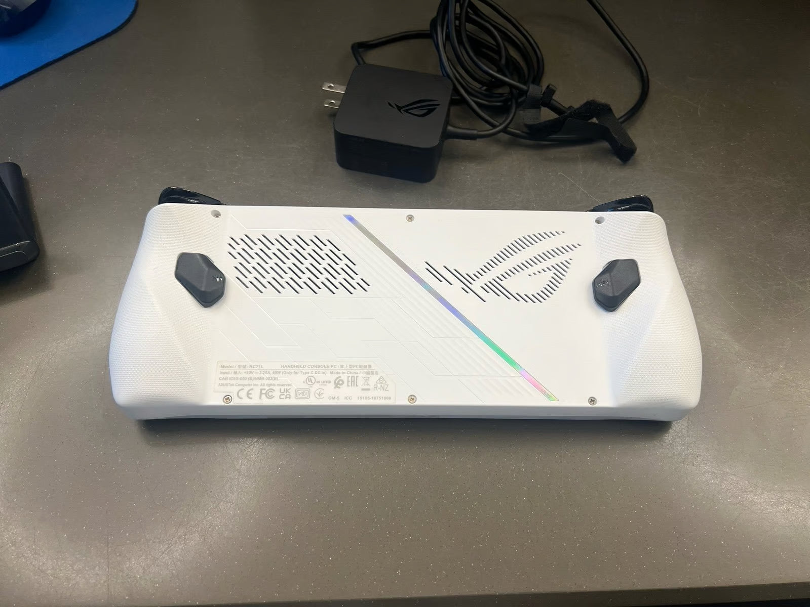 ASUS rog ally z1 extreme 5F26