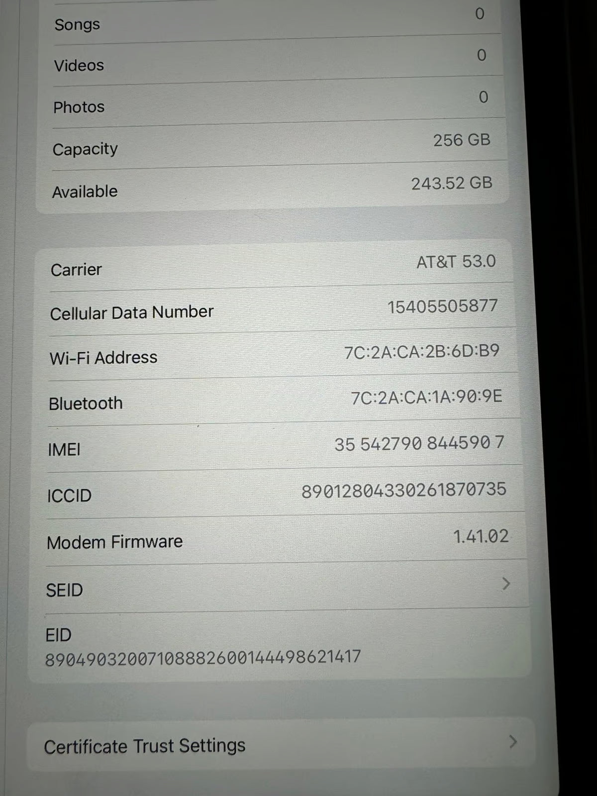 iPad Pro 4th Gen 11in 256gb with Apple Pencil 7E63