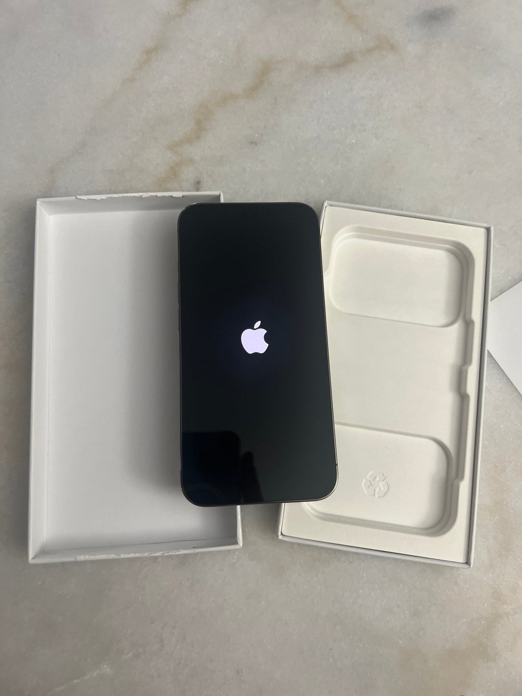 (NEW) Apple iPhone 13 Pro 128 GB in Graphite 8L87