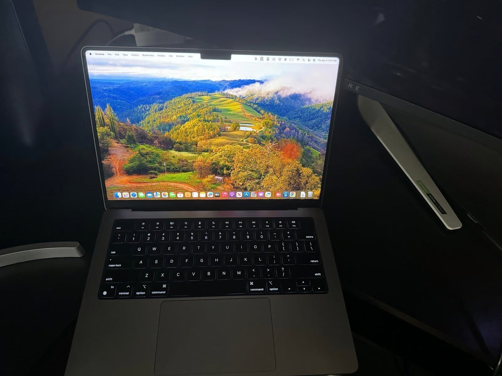 macbook pro M1 Pro 14 inch 6N91
