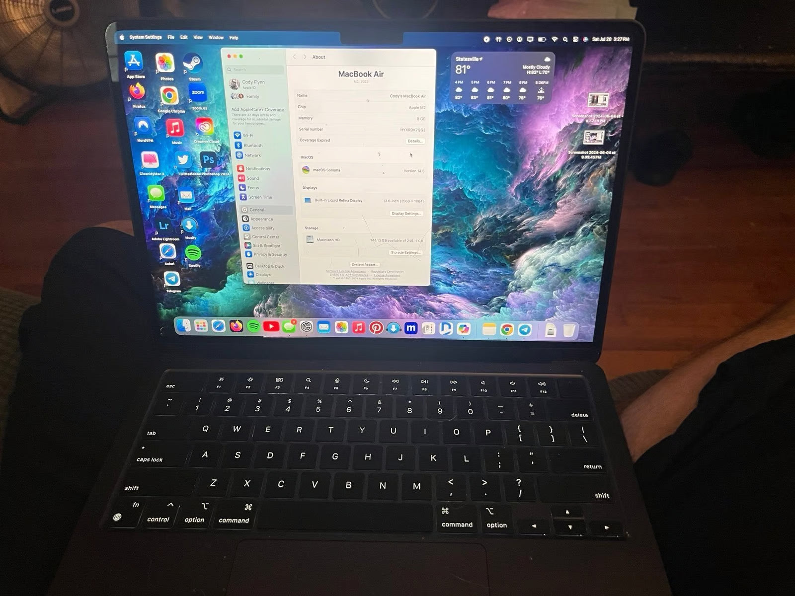 Apple Macbook Air 13in.  M2 3.49 GHz  256GB SSD 5C65